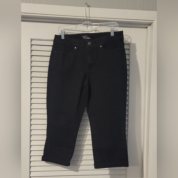 Time and Tru Denim - Time and Tru Women's Black Ankle Jeans